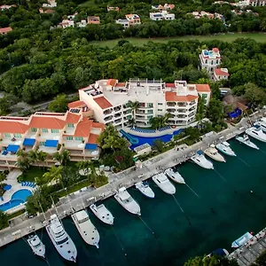Aventuras Club Apartahotel